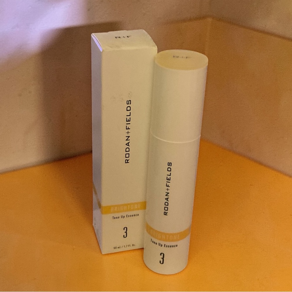 Rodan + Fields BrightoneTone Up Essence Serum